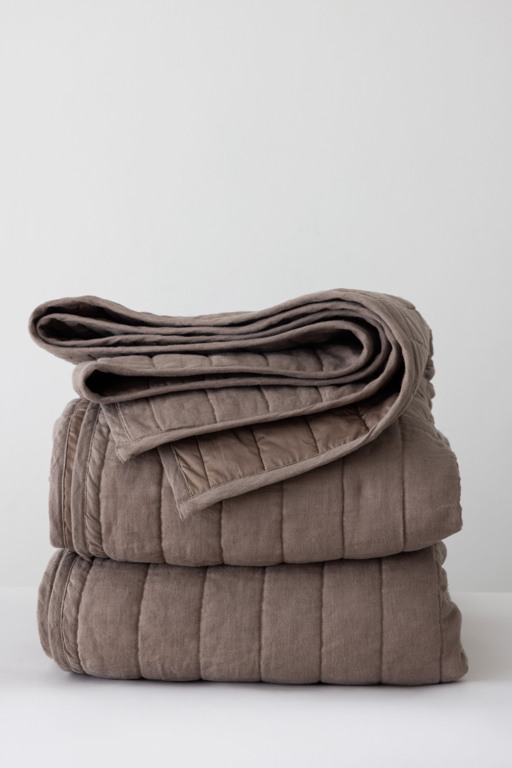 Lightweight Duvet Insert Guide for Warm, Hot Rooms